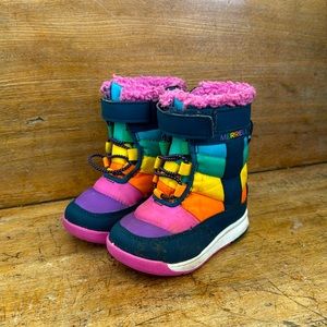 Merrell baby winter boots. Size 4.
